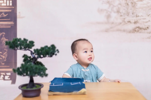 三亚宝宝腿纹不对称怎么办